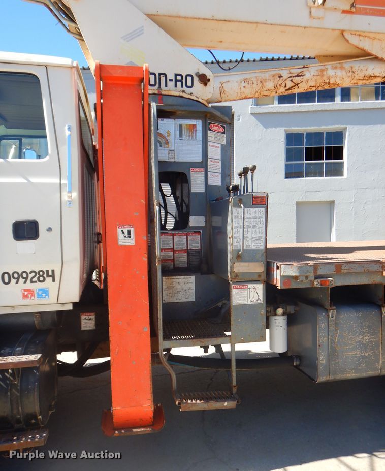 image for item DH4434 1994 Ford L8000 crane truck