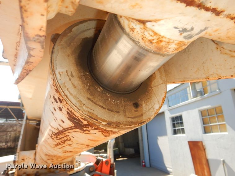 image for item DH4434 1994 Ford L8000 crane truck