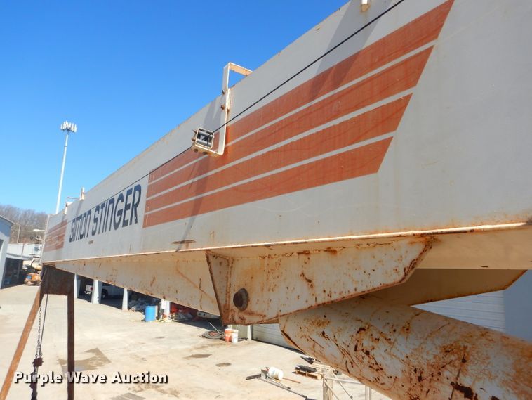 image for item DH4434 1994 Ford L8000 crane truck