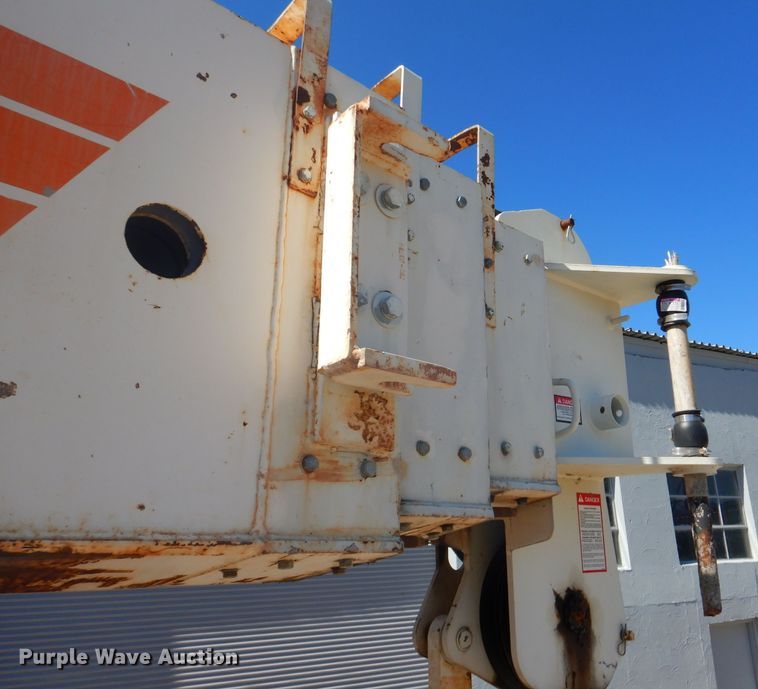 image for item DH4434 1994 Ford L8000 crane truck