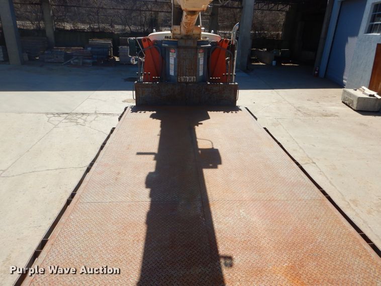 image for item DH4434 1994 Ford L8000 crane truck