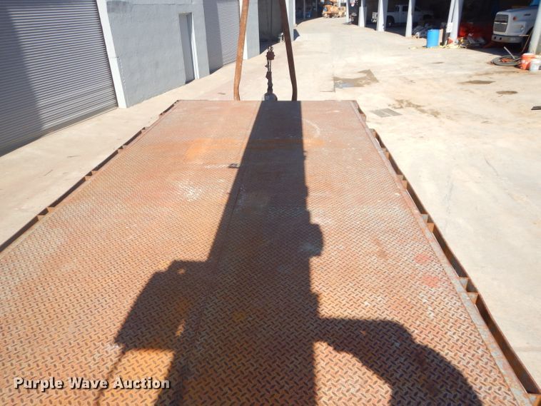 image for item DH4434 1994 Ford L8000 crane truck