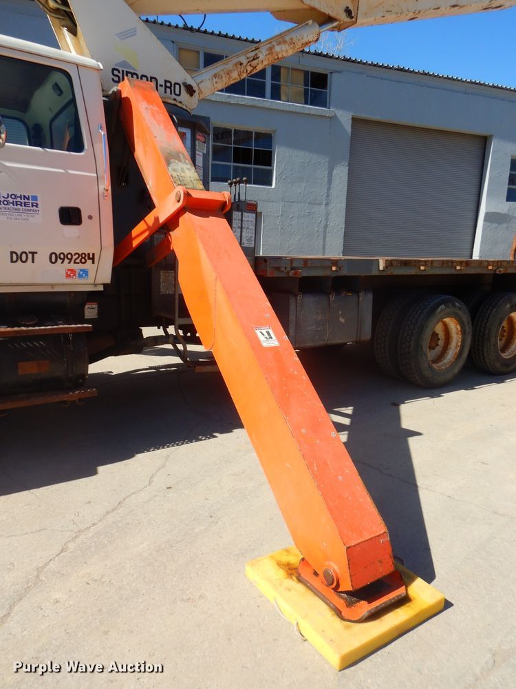 image for item DH4434 1994 Ford L8000 crane truck