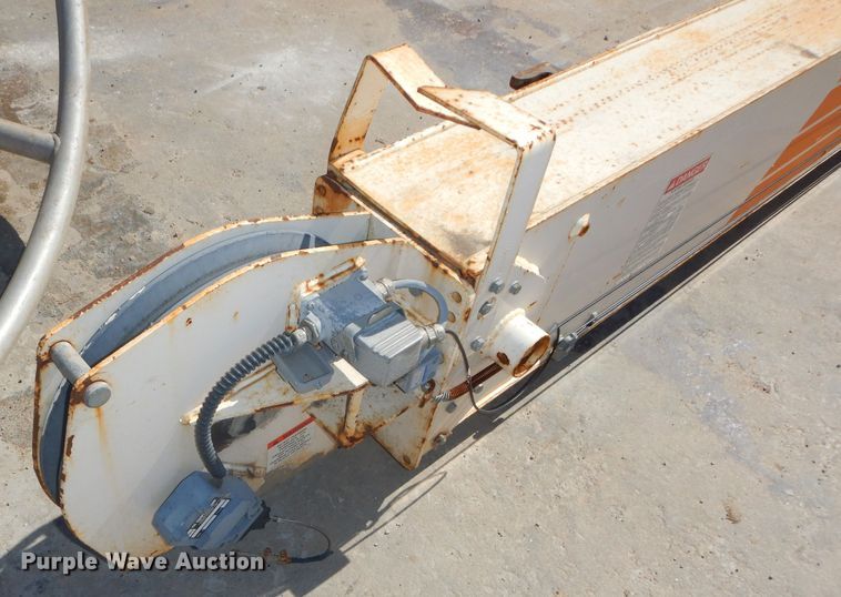 image for item DH4434 1994 Ford L8000 crane truck