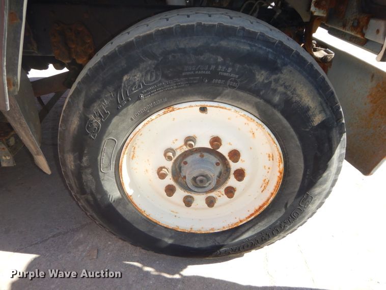 image for item DH4434 1994 Ford L8000 crane truck