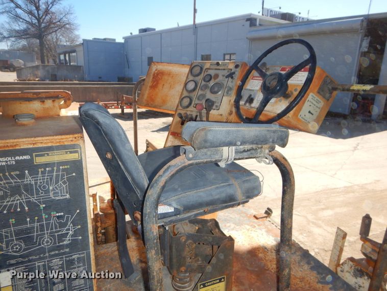 image for item DH4435 Ingersoll Rand MW175 milling machine