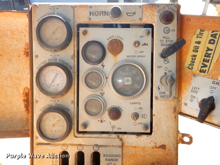 image for item DH4435 Ingersoll Rand MW175 milling machine