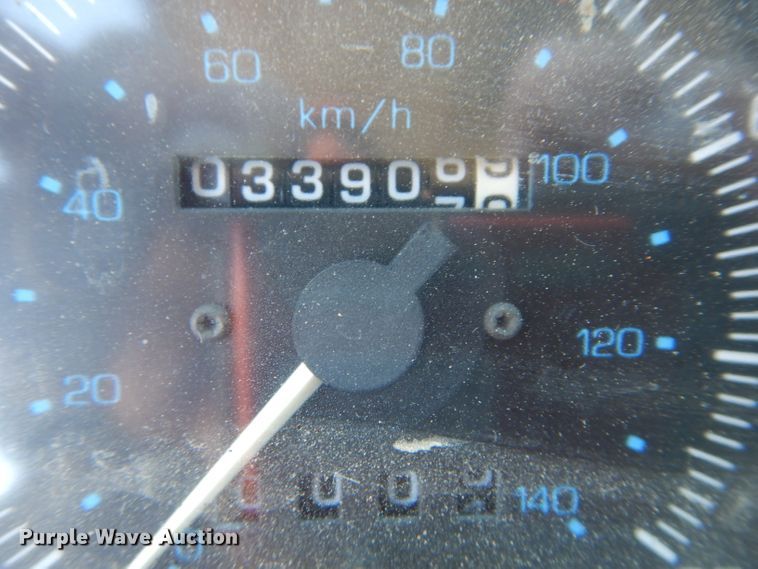 image for item DH4438 1995 Ford CF700 oil distribution truck