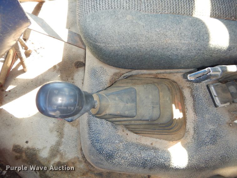image for item DH4438 1995 Ford CF700 oil distribution truck