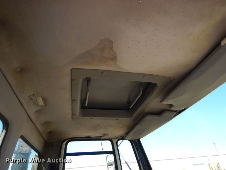 image for item DH4438 1995 Ford CF700 oil distribution truck