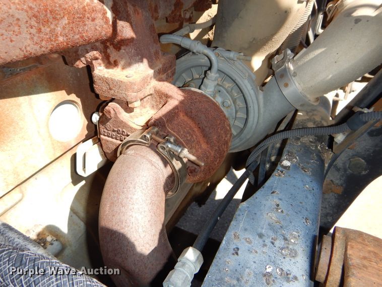 image for item DH4438 1995 Ford CF700 oil distribution truck