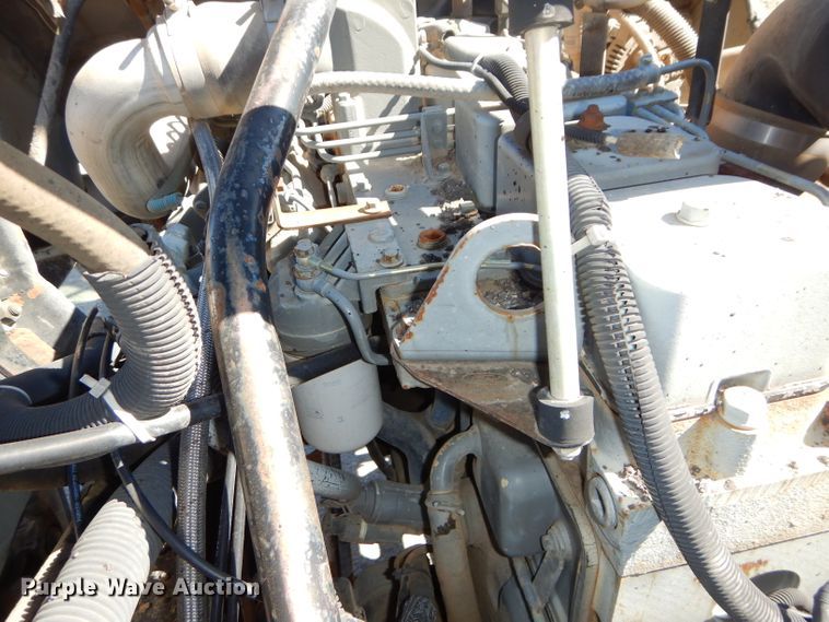 image for item DH4438 1995 Ford CF700 oil distribution truck
