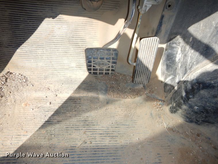 image for item DH4439 1999 International 4900 dump truck