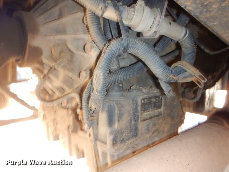 image for item DH4439 1999 International 4900 dump truck