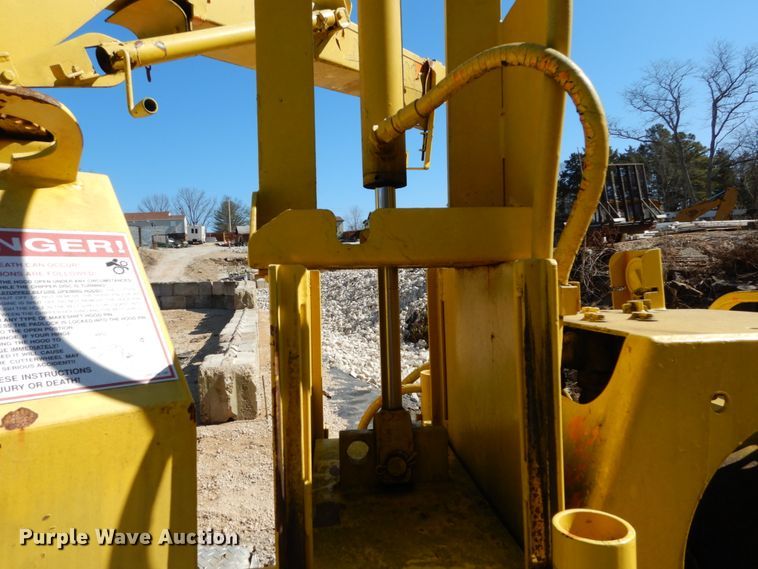 image for item DH5082 2007 Bandit 200 wood chipper