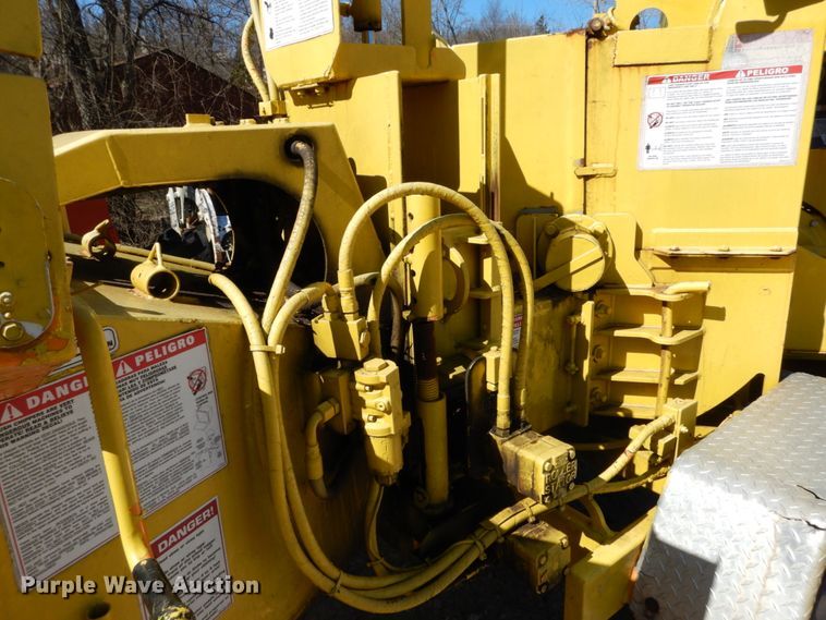 image for item DH5082 2007 Bandit 200 wood chipper