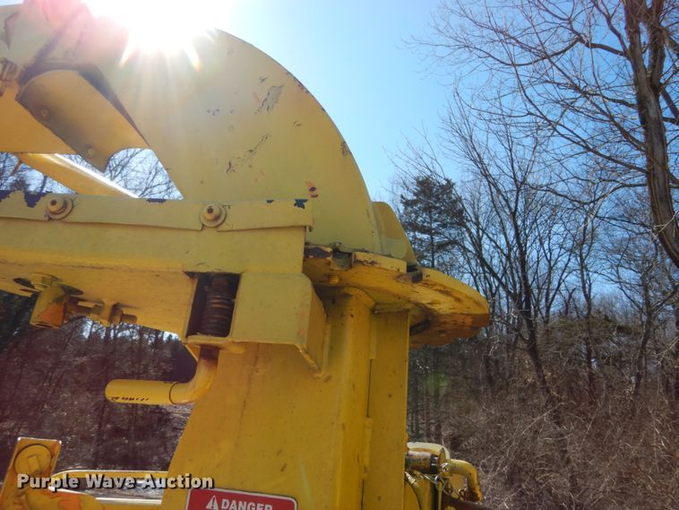 image for item DH5082 2007 Bandit 200 wood chipper