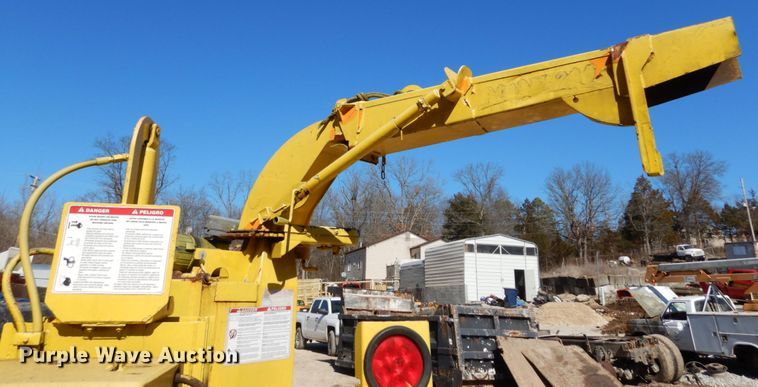 image for item DH5082 2007 Bandit 200 wood chipper