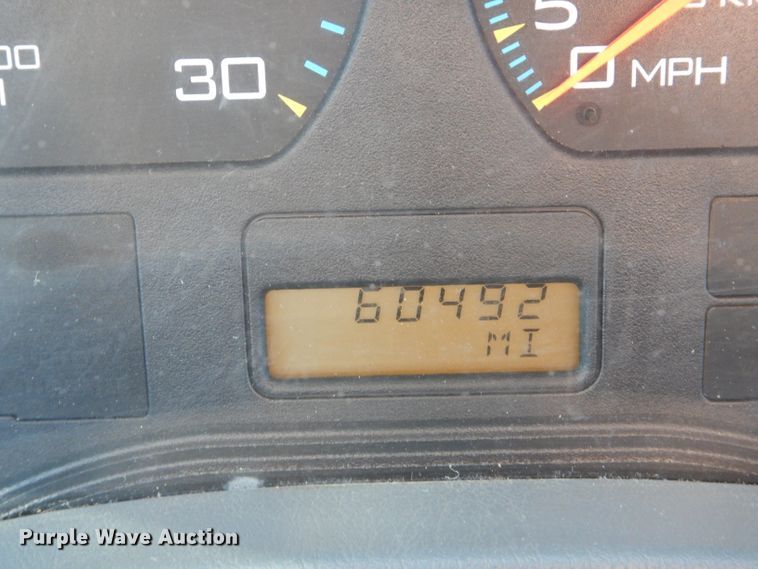 image for item DH6428 2002 International 4300 service truck