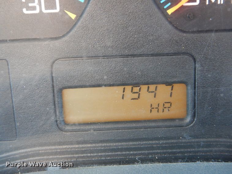 image for item DH6428 2002 International 4300 service truck