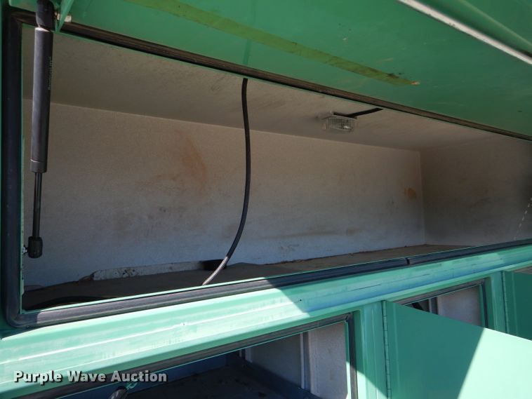 image for item DH6428 2002 International 4300 service truck