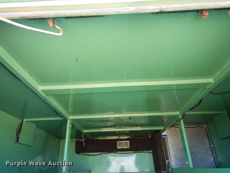 image for item DH6428 2002 International 4300 service truck