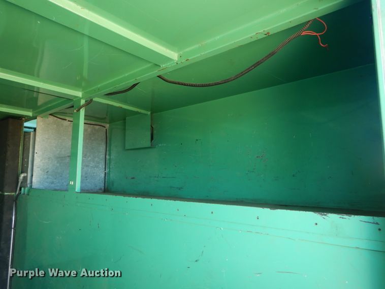 image for item DH6428 2002 International 4300 service truck