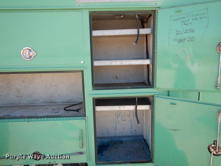 image for item DH6428 2002 International 4300 service truck