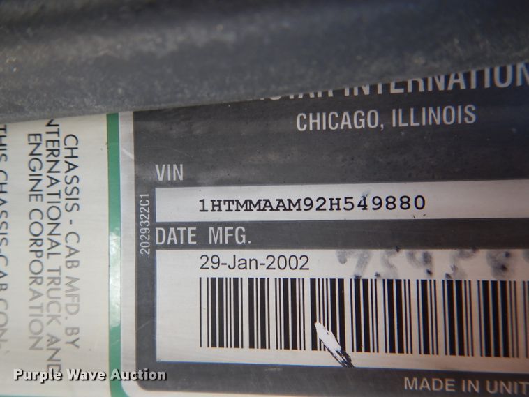 image for item DH6428 2002 International 4300 service truck