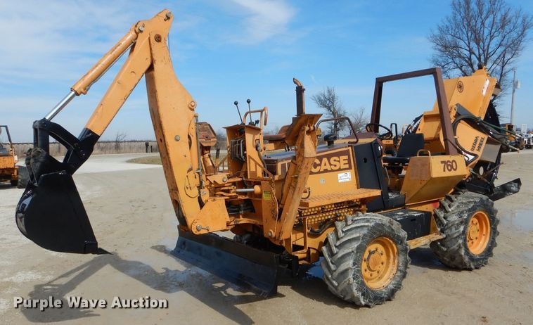 image for item DH6429 Case 760 rock saw