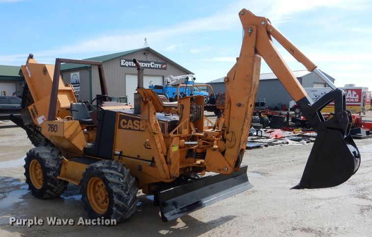 image for item DH6429 Case 760 rock saw