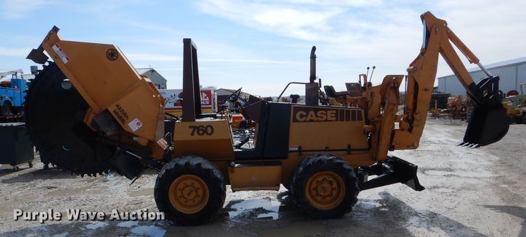 image for item DH6429 Case 760 rock saw