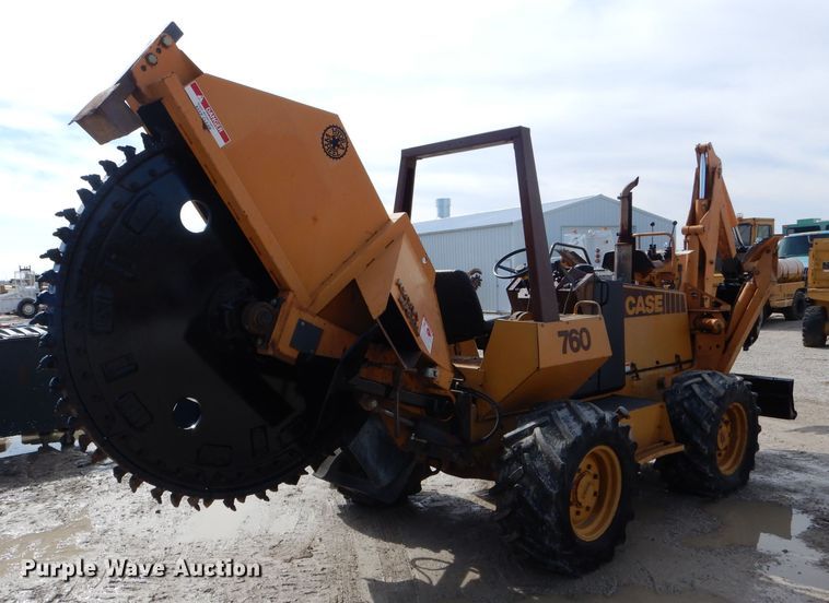 image for item DH6429 Case 760 rock saw