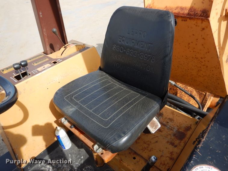 image for item DH6429 Case 760 rock saw