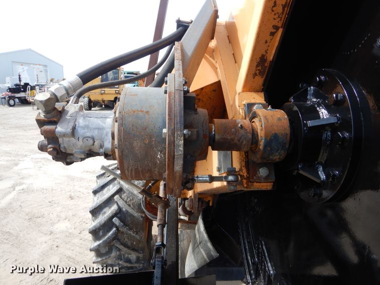 image for item DH6429 Case 760 rock saw