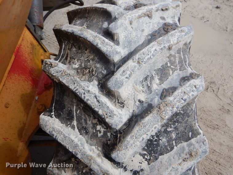 image for item DH6429 Case 760 rock saw