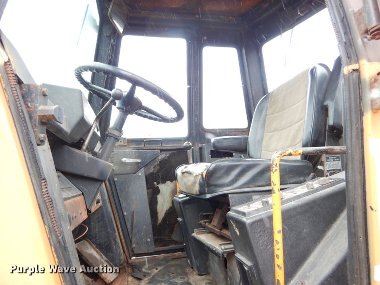 image for item DH6435 1979 Case W14 wheel loader