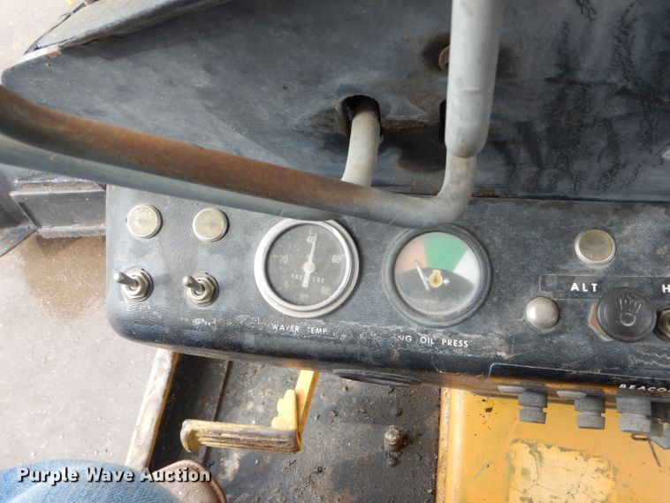 image for item DH6436 John Deere 570 motor grader