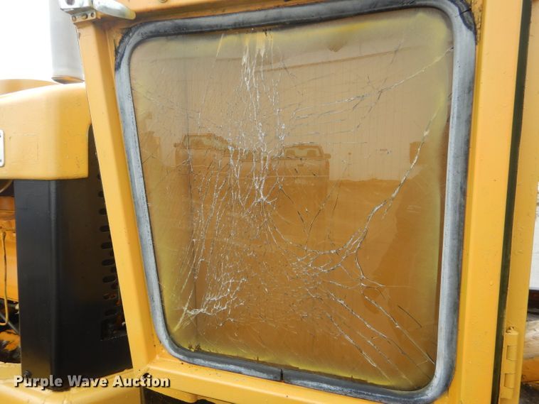 image for item DH6436 John Deere 570 motor grader