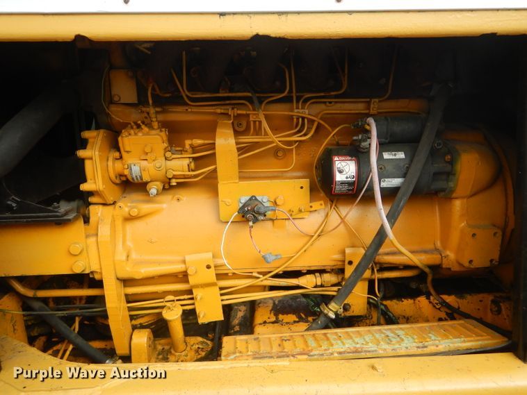 image for item DH6436 John Deere 570 motor grader