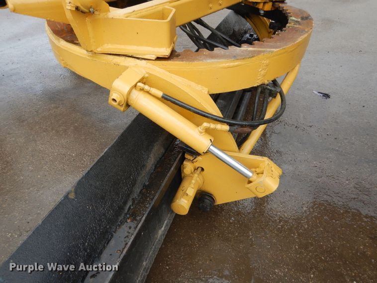 image for item DH6436 John Deere 570 motor grader