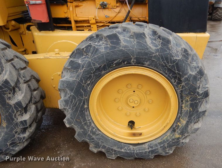 image for item DH6436 John Deere 570 motor grader