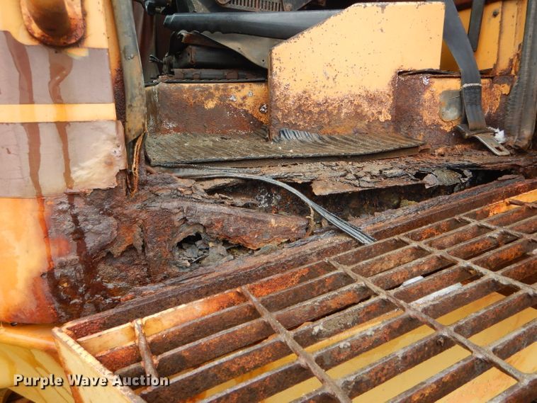 image for item DH6437 1995 Case 621B wheel loader