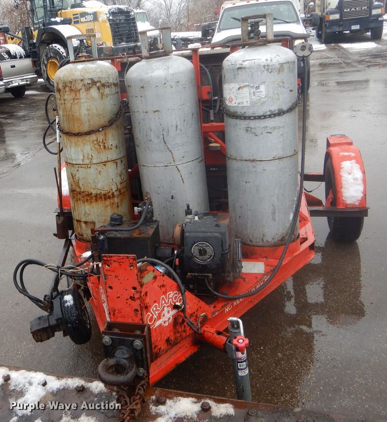 image for item DH6438 1993 Crafco infrared asphalt heater