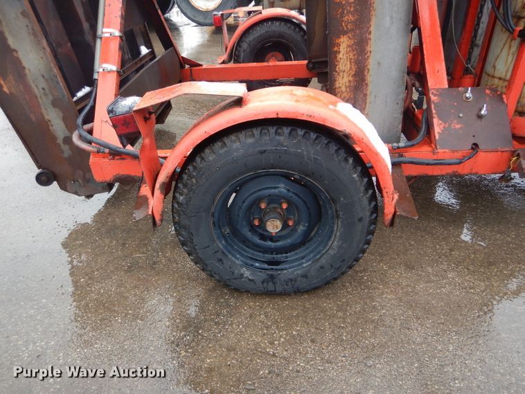 image for item DH6438 1993 Crafco infrared asphalt heater