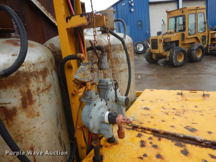 image for item DH6439 Poweray infrared asphalt heater