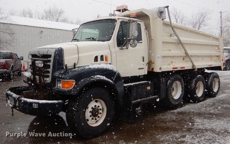 image for item DH6440 2002 Sterling L-Line dump truck