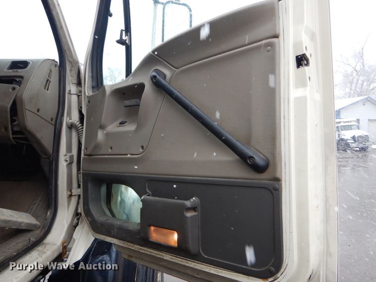 image for item DH6440 2002 Sterling L-Line dump truck