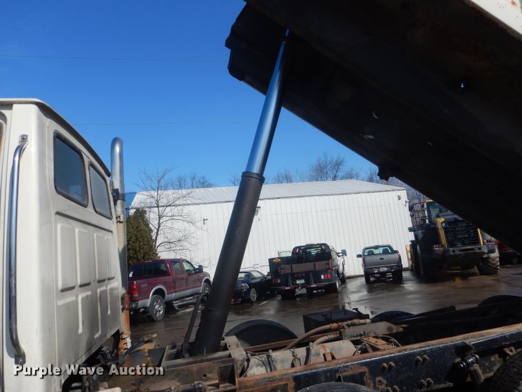 image for item DH6440 2002 Sterling L-Line dump truck