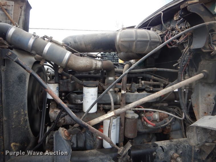 image for item DH6441 1995 Mack CL700 dump truck